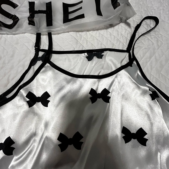 SHEIN nightie, satin, black and white size large, new - Picture 2 of 3